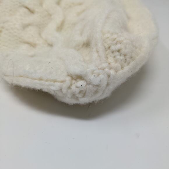 Old Navy Cable Knit Beanie Toboggan Hat Acrylic/Nylon Blend One Size Cream - Picture 12 of 12